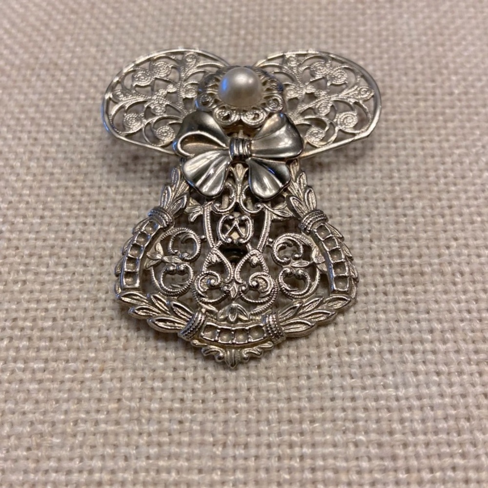 AOL Jane 1996 Angel Silver Brooch